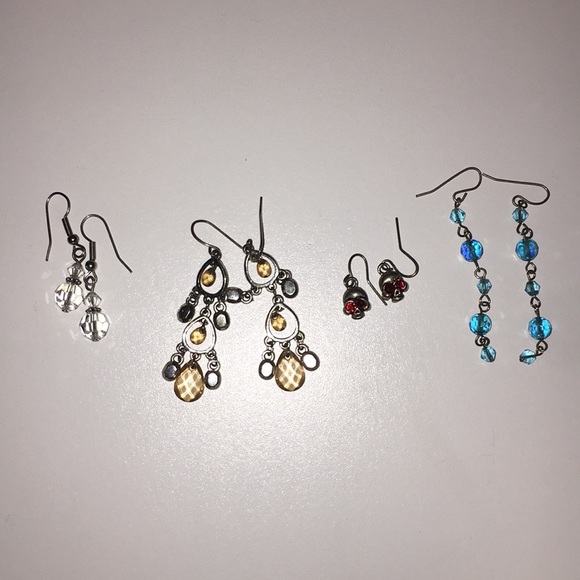 Earring bundle - Picture 1 of 5